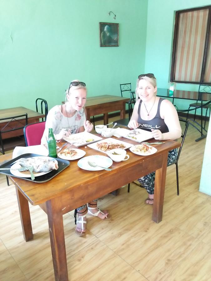 Hotel Athina & Restaurant Chilaw Luaran gambar