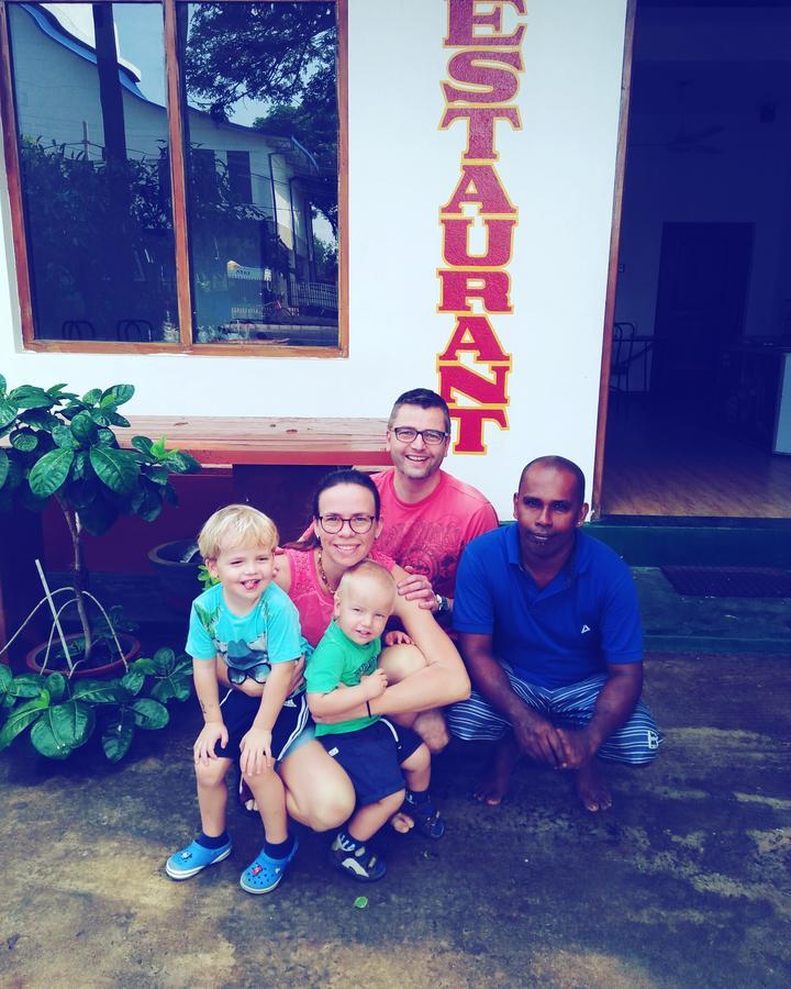 Hotel Athina & Restaurant Chilaw Luaran gambar